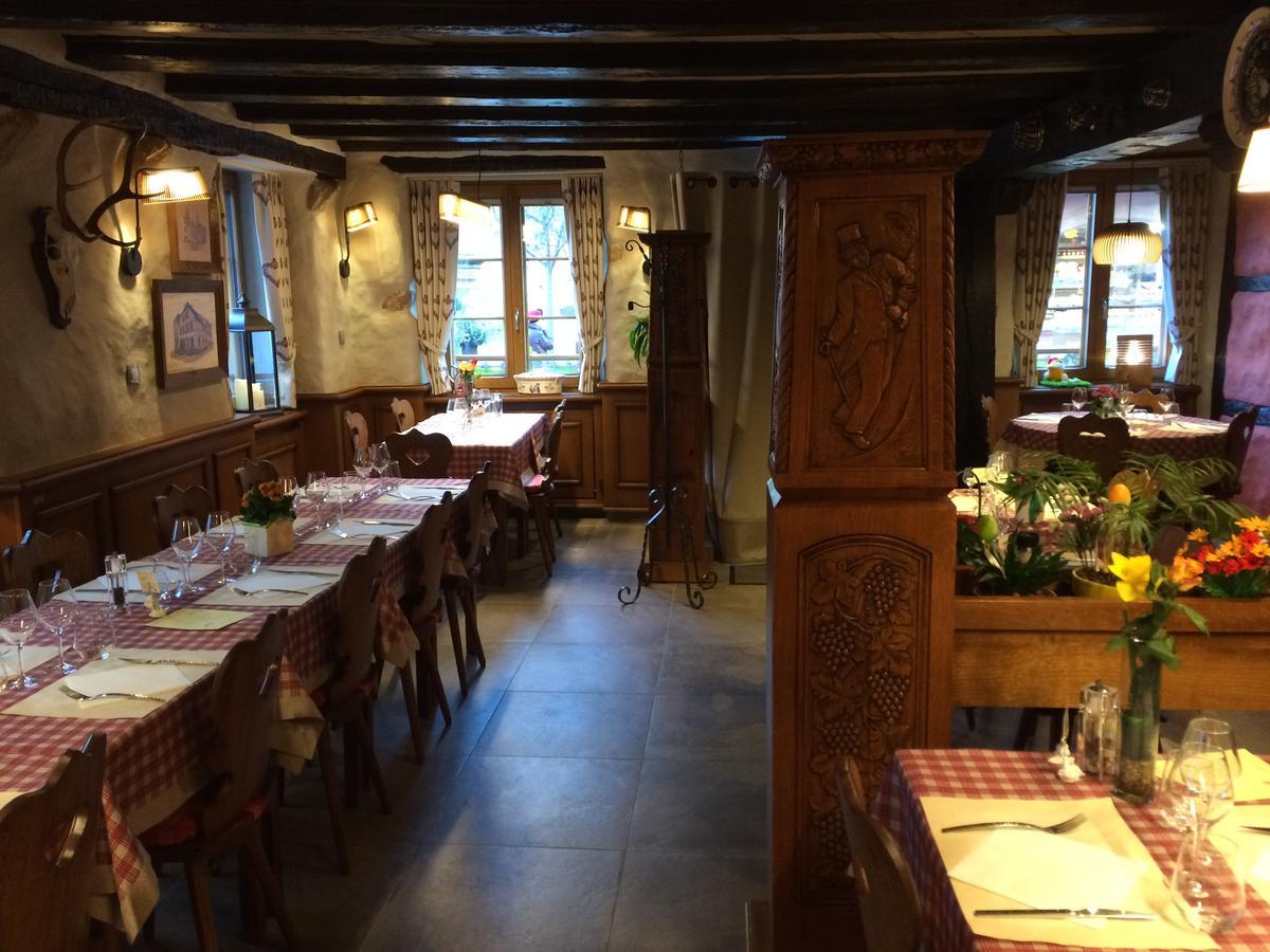 Auberge Des Trois Chateaux 엥기쉬하임 외부 사진
